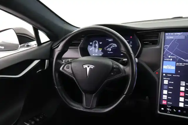 Musta Sedan, Tesla Model S – VAR-02636