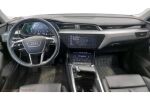 Valkoinen Maastoauto, Audi e-tron – VAR-02637, kuva 3