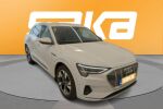 Valkoinen Maastoauto, Audi e-tron – VAR-02637, kuva 1