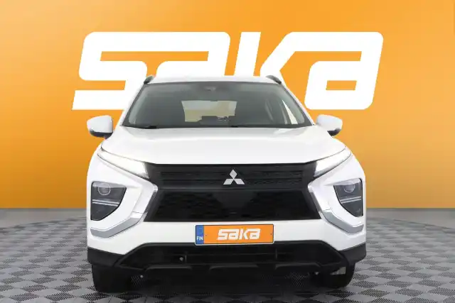 valkoinen Maastoauto, Mitsubishi Eclipse Cross – VAR-027447