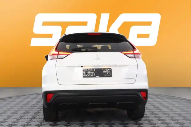 valkoinen Maastoauto, Mitsubishi Eclipse Cross – VAR-027447