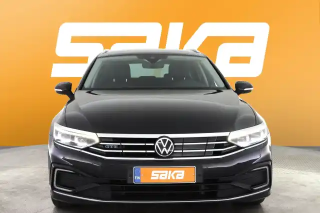 Musta Farmari, Volkswagen Passat – VAR-02780