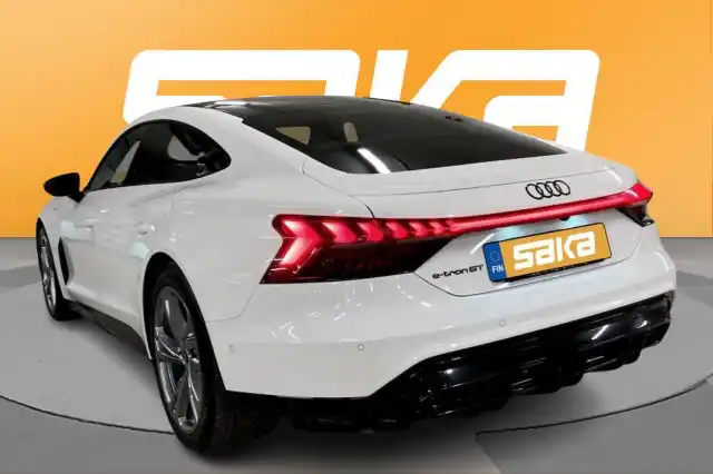 Valkoinen Coupe, Audi e-tron GT – VAR-02788