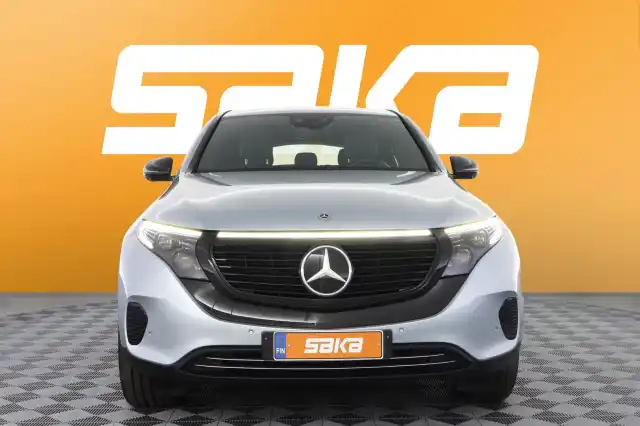Harmaa Maastoauto, Mercedes-Benz EQC – VAR-02880