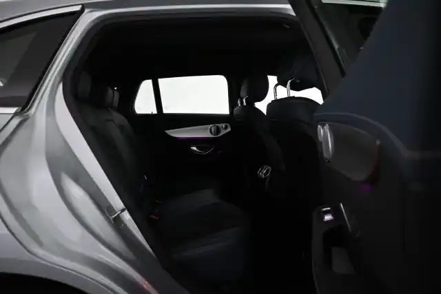 Harmaa Maastoauto, Mercedes-Benz EQC – VAR-02880