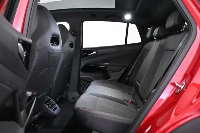 Punainen Maastoauto, Volkswagen ID.5 – VAR-02918