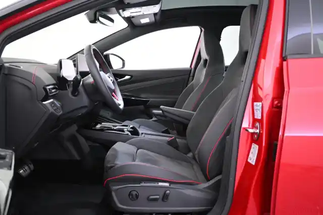Punainen Maastoauto, Volkswagen ID.5 – VAR-02918