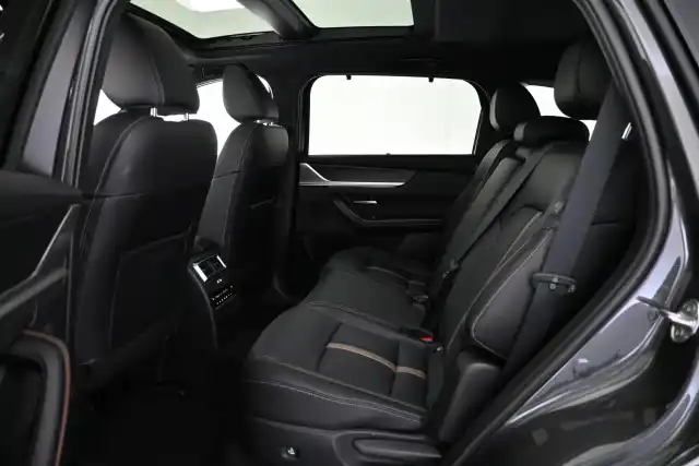 Harmaa Maastoauto, Mazda CX-80 – VAR-02946