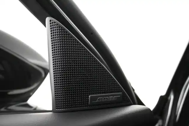 Harmaa Maastoauto, Mazda CX-80 – VAR-02946