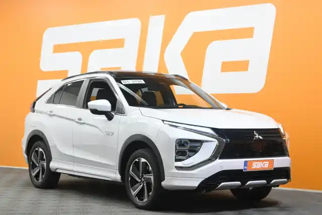 Valkoinen Maastoauto, Mitsubishi Eclipse Cross – VAR-03117