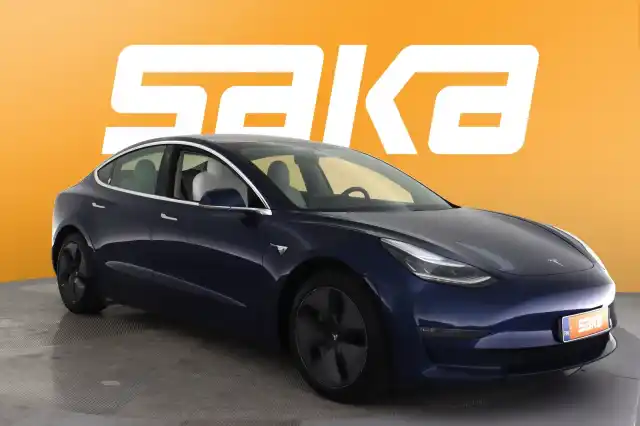Sininen Sedan, Tesla Model 3 – VAR-03136