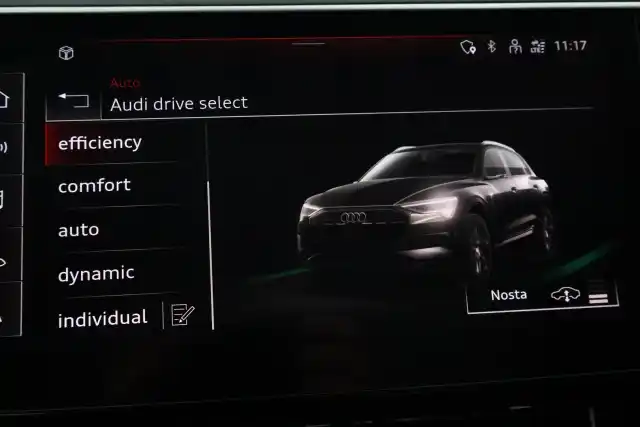 Musta Maastoauto, Audi e-tron – VAR-031684