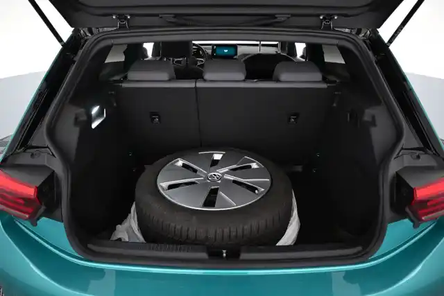 Sininen Viistoperä, Volkswagen ID.3 – VAR-03255
