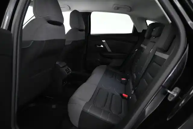  Viistoperä, Citroen C4 – VAR-033374