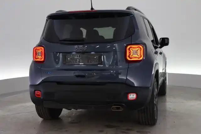 Sininen Maastoauto, Jeep Renegade – VAR-03349