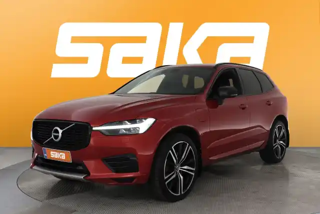 Punainen Maastoauto, Volvo XC60 – VAR-03745