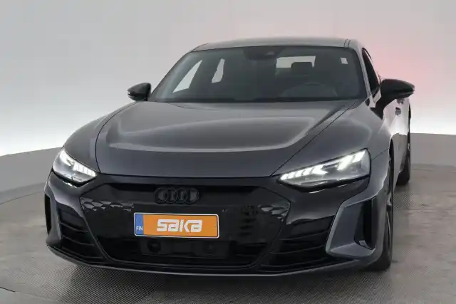 Harmaa Coupe, Audi e-tron GT – VAR-03775