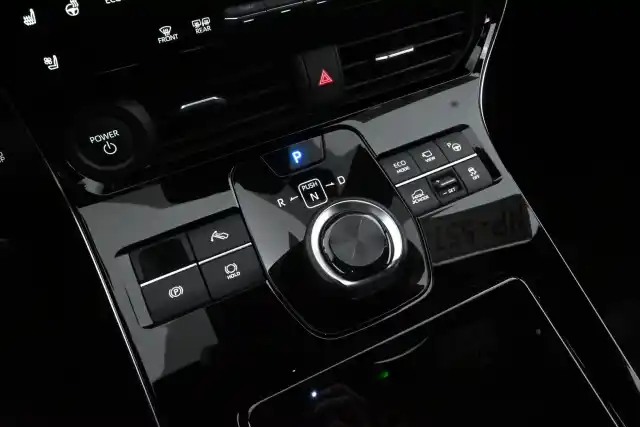 Harmaa Maastoauto, Toyota bZ4X – VAR-03807