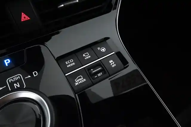 Harmaa Maastoauto, Toyota bZ4X – VAR-03807