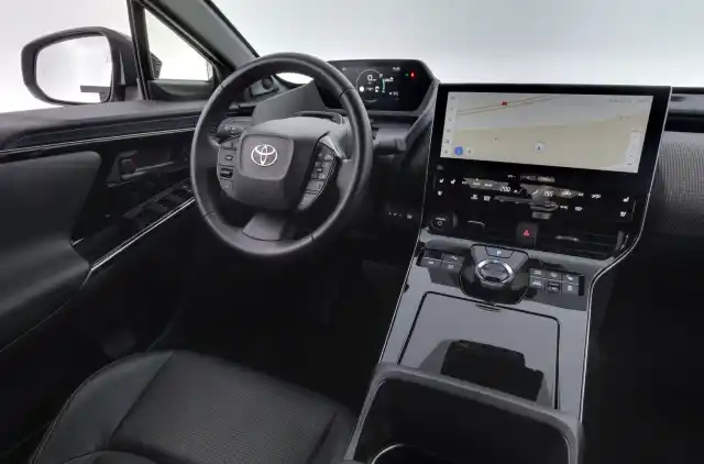Harmaa Maastoauto, Toyota bZ4X – VAR-03807
