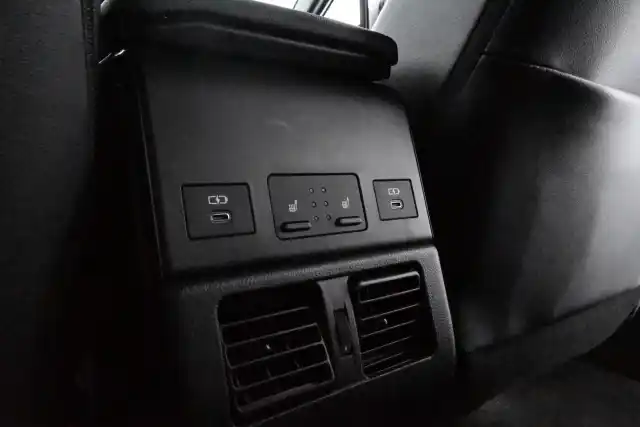 Harmaa Maastoauto, Toyota bZ4X – VAR-03807
