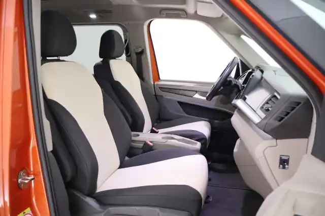 Oranssi Tila-auto, Volkswagen Multivan – VAR-03850