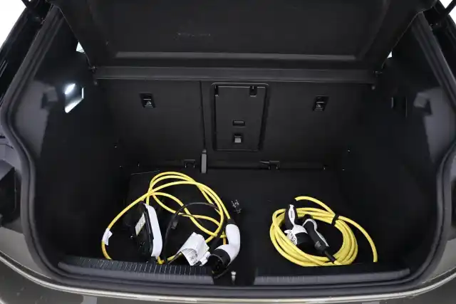 Vihreä Viistoperä, Volkswagen ID.3 – VAR-03890