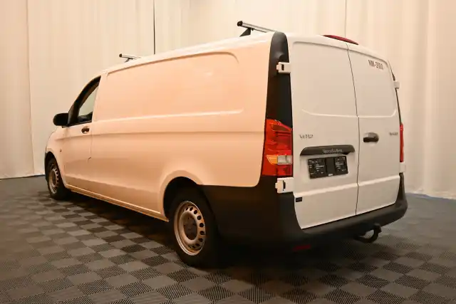 Valkoinen Pakettiauto, Mercedes-Benz Vito – VAR-04133