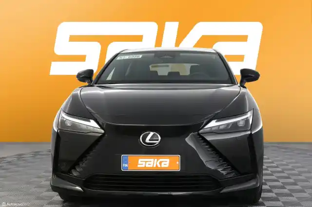 Musta Viistoperä, Lexus RZ – VAR-04193