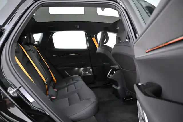 Musta Maastoauto, Polestar 3 – VAR-04241