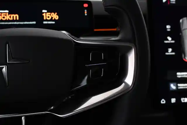 Musta Maastoauto, Polestar 3 – VAR-04241