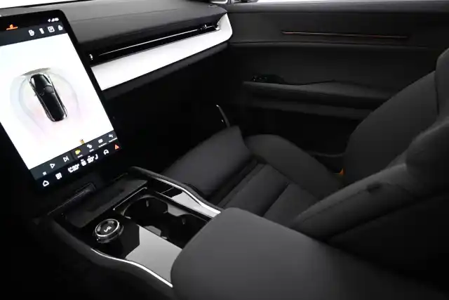 Musta Maastoauto, Polestar 3 – VAR-04241