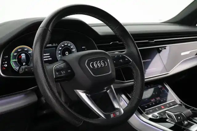 Harmaa Maastoauto, Audi Q7 – VAR-04532