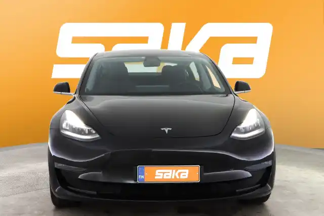 Musta Sedan, Tesla Model 3 – VAR-04613