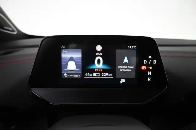 Punainen Maastoauto, Volkswagen ID.4 – VAR-04628