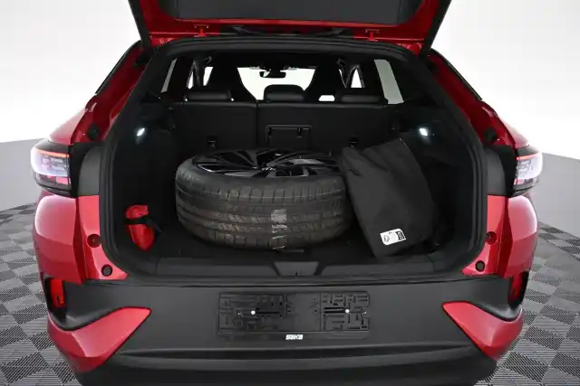 Punainen Maastoauto, Volkswagen ID.4 – VAR-04628