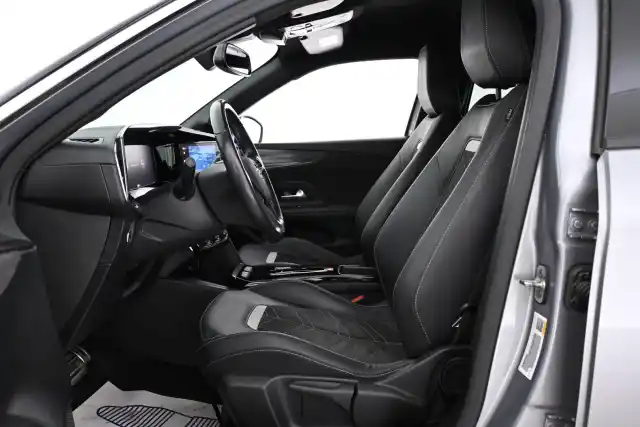 Valkoinen Sedan, Tesla Model 3 – VAR-04650