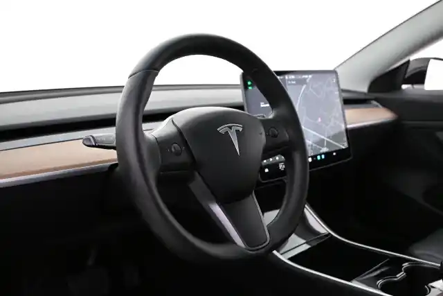 Musta Sedan, Tesla Model 3 – VAR-04690