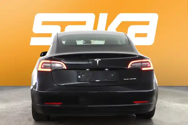 Musta Sedan, Tesla Model 3 – VAR-04690