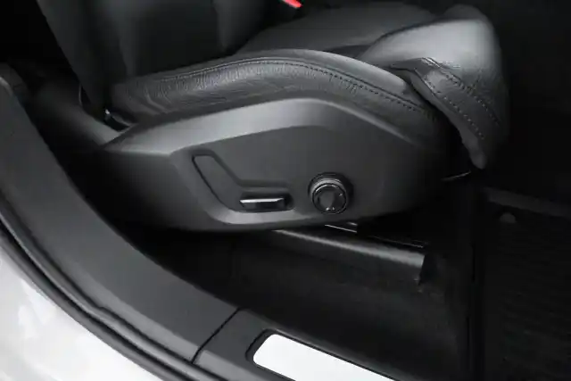 Hopea Maastoauto, Volvo XC60 – VAR-04704