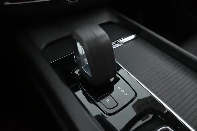 Hopea Maastoauto, Volvo XC60 – VAR-04704