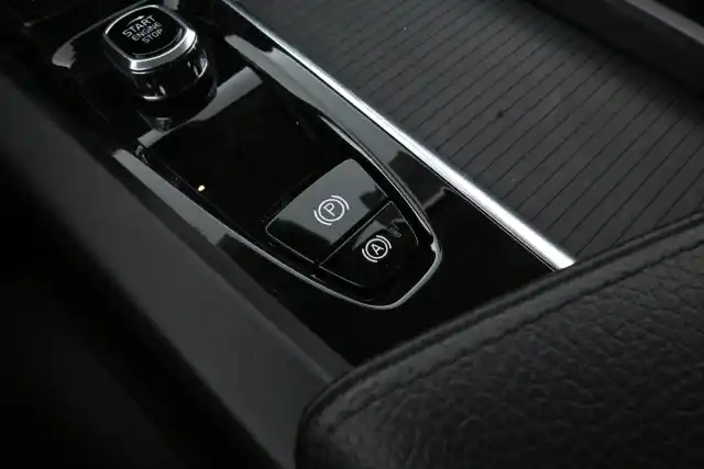 Hopea Maastoauto, Volvo XC60 – VAR-04704