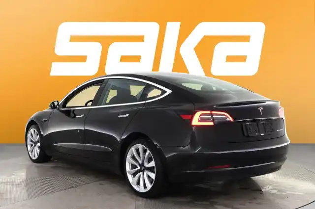 Musta Sedan, Tesla Model 3 – VAR-04802