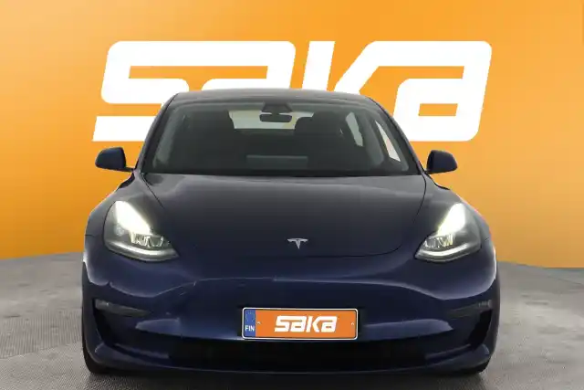 Sininen Sedan, Tesla Model 3 – VAR-04880