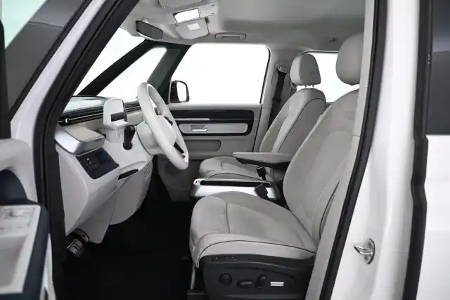 Valkoinen Tila-auto, Volkswagen ID. Buzz – VAR-05104