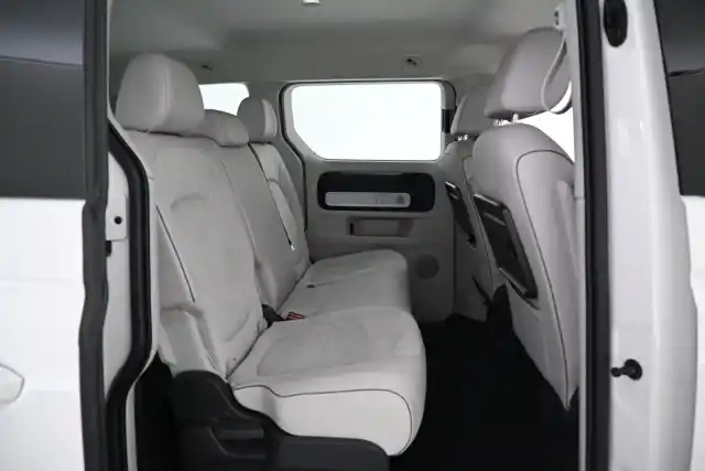 Valkoinen Tila-auto, Volkswagen ID. Buzz – VAR-05104