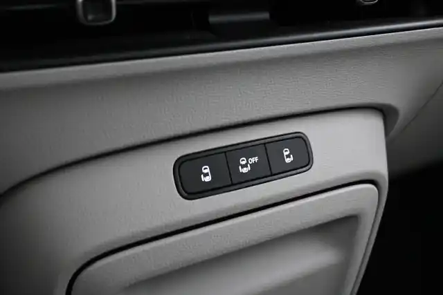 Valkoinen Tila-auto, Volkswagen ID. Buzz – VAR-05104
