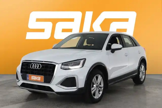 Valkoinen Maastoauto, Audi Q2 – VAR-05110