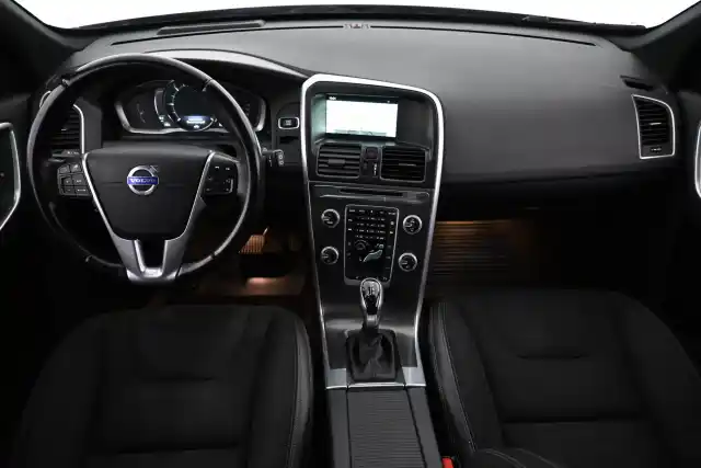 Musta Maastoauto, Volvo XC60 – VAR-05199