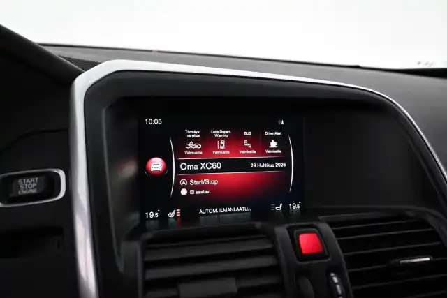 Musta Maastoauto, Volvo XC60 – VAR-05199